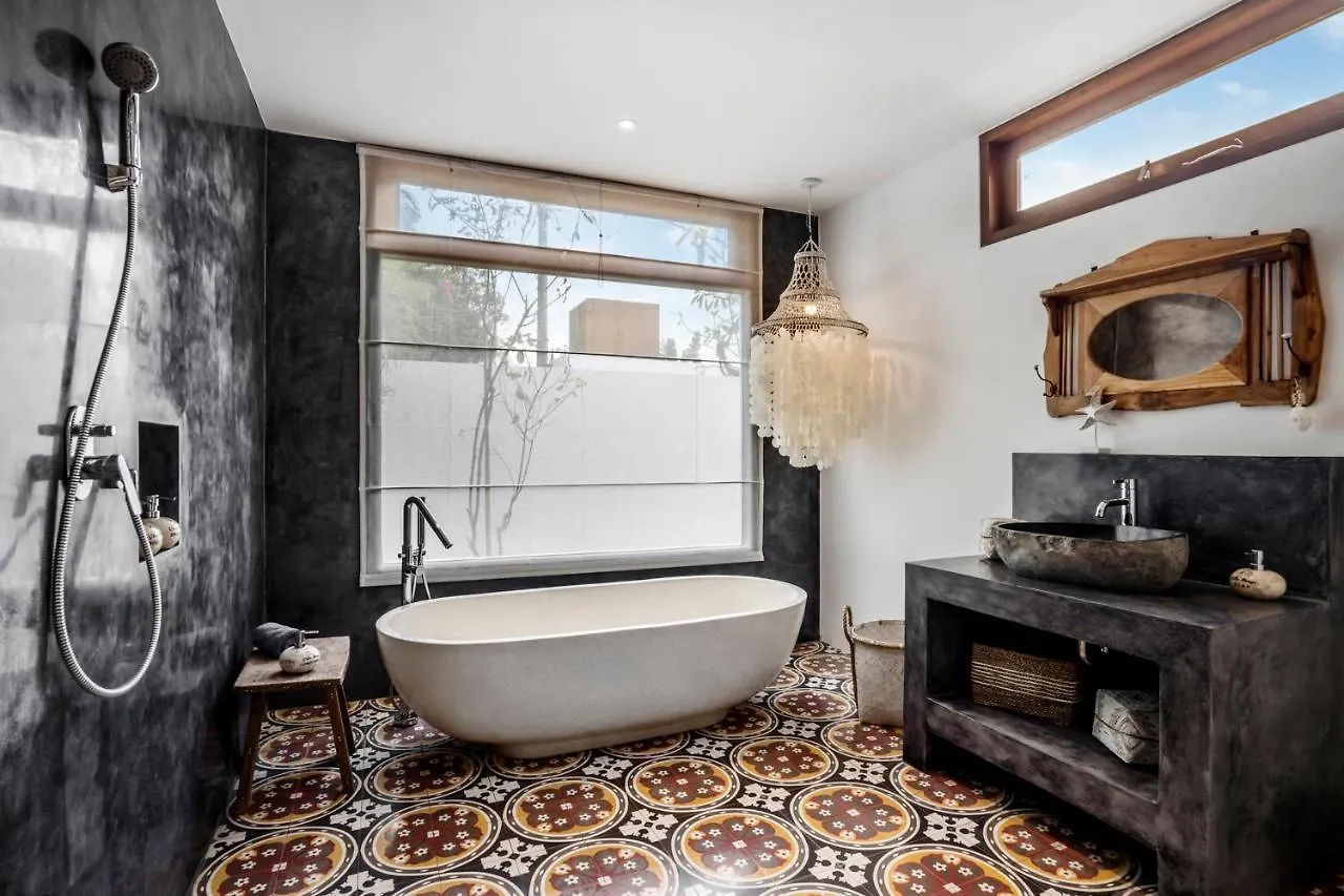 Villa Mimpi Seminyak By Alfred In Bali