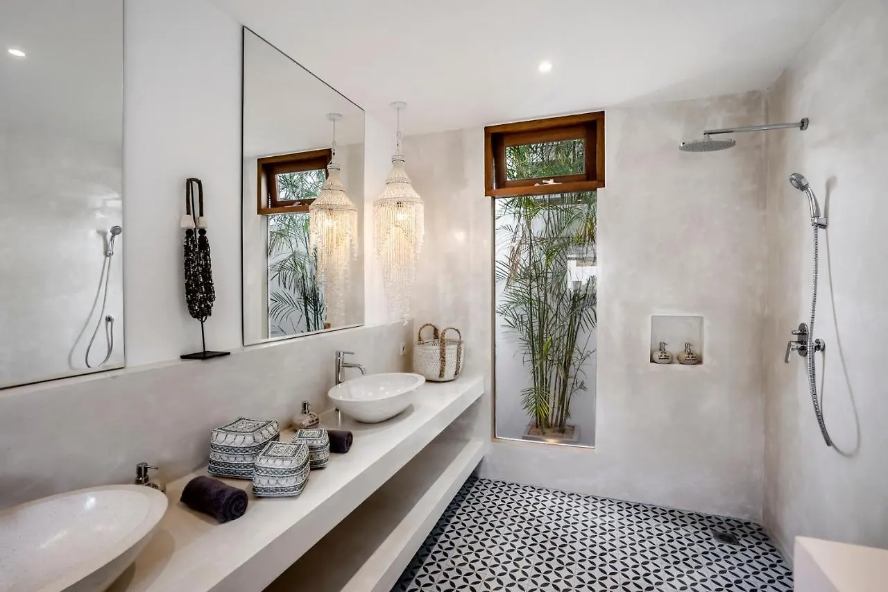 Villa Mimpi Seminyak By Alfred In Bali